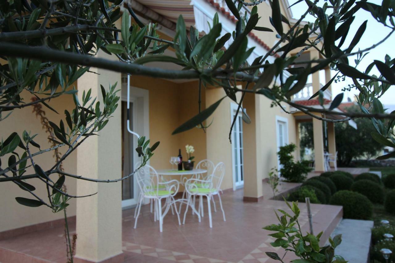 Apartmani Olea Krk Krk Town Exterior foto